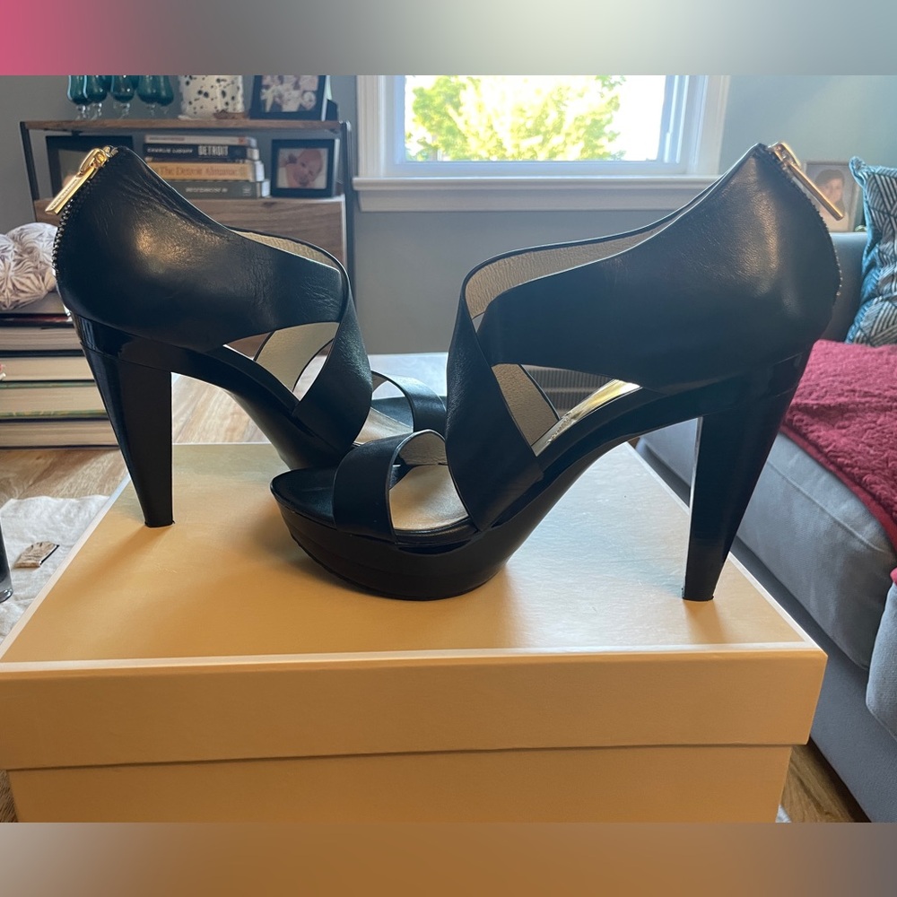 Michael Kors platform high-heel size 6 - Picture 6 of 8